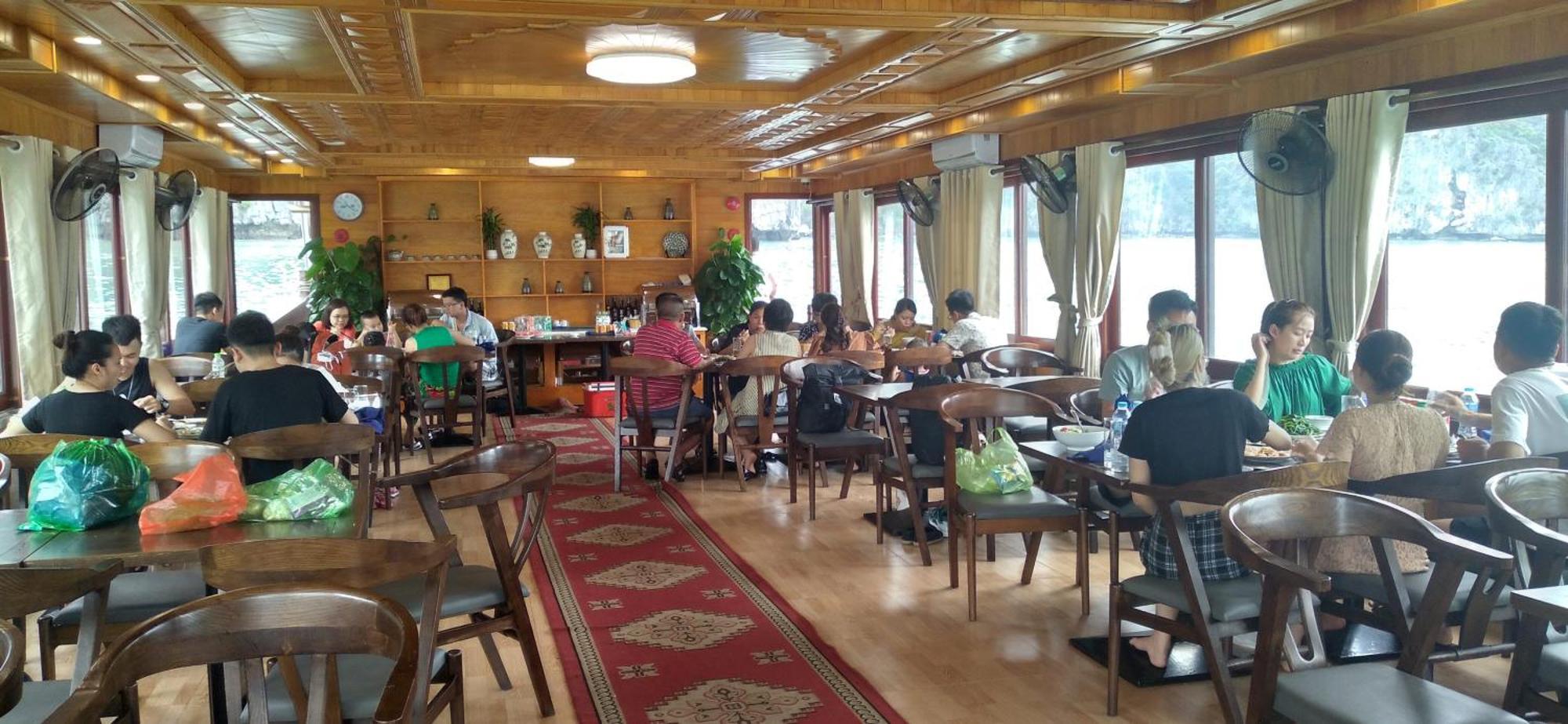 Dong Khe Sau Cat Ba Victory Hostel מראה חיצוני תמונה